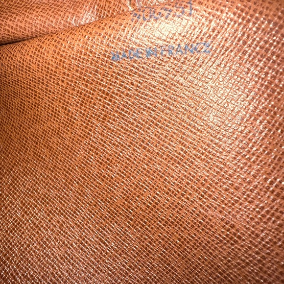 Louis Vuitton Monogram Trocadero 27 Crossbody Bag - Picture 8 of 8